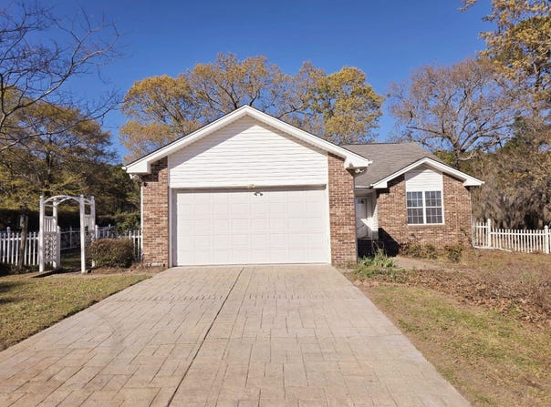 1575 Cottage Drive, Summerton, SC 29148