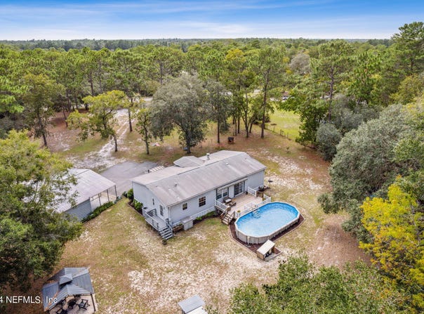 112 SILVER BEACH Boulevard, Pomona Park, FL 32181