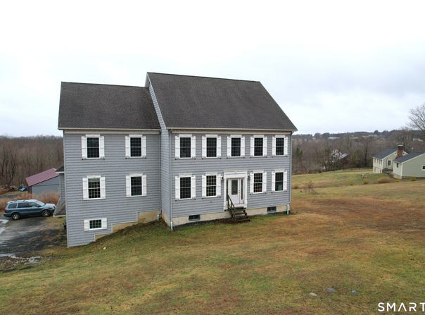 4 Hard Hill Road S, Bethlehem, CT 06751