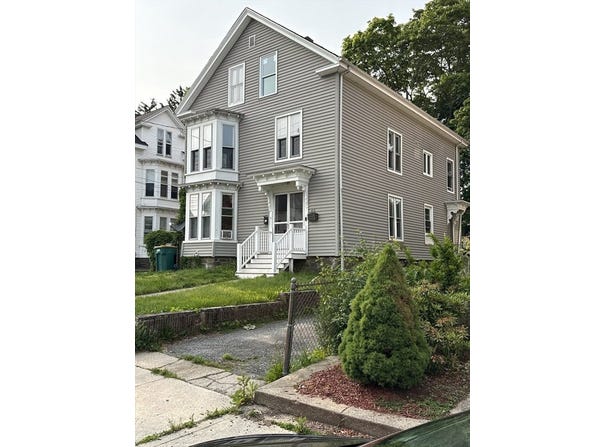 85 Bank St, North Attleboro, MA 02760
