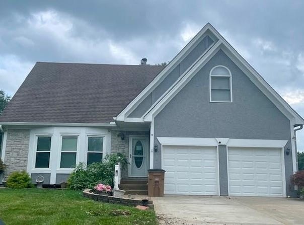 205 Johnston Parkway, Raymore, MO 64083