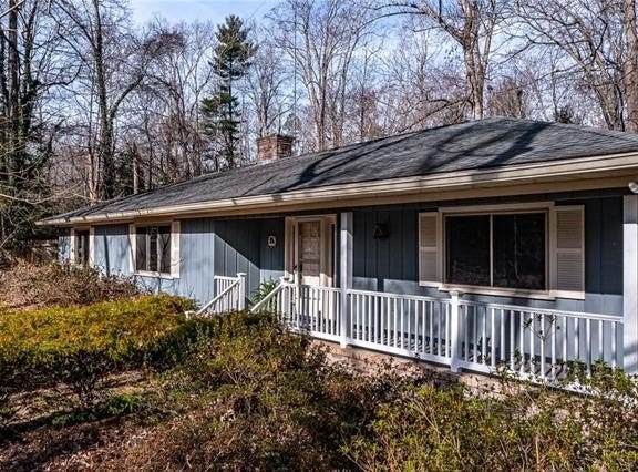 59 Hickory Road, Mollusk, VA 22503