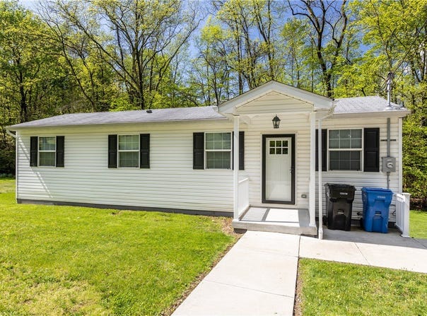 11400 Guffey Rillton Road, Irwin, PA 15642