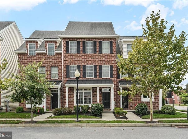 636 D STREET, KENNETT SQUARE, PA 19348