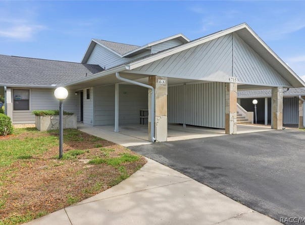 715 E Hartford Street, Hernando, FL 34442