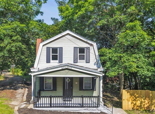 8536 Pershing St, Penn Hills, PA 15235