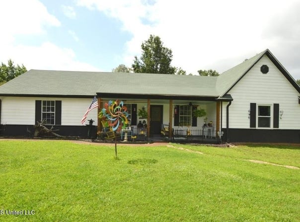 303 Lynett Drive, Byhalia, MS 38611