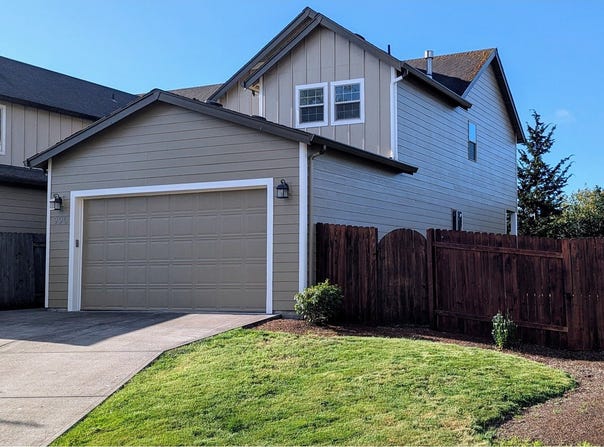 990 SAGE ST, Silverton, OR 97381