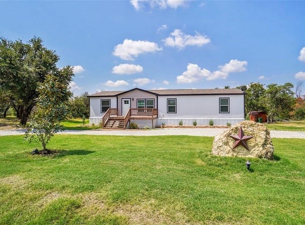 626 High View Drive, Weatherford, TX 76085