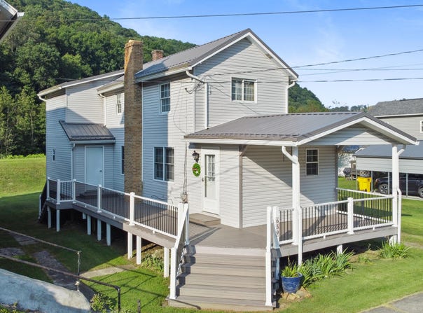 659 Main Street, Vintondale, PA 15961