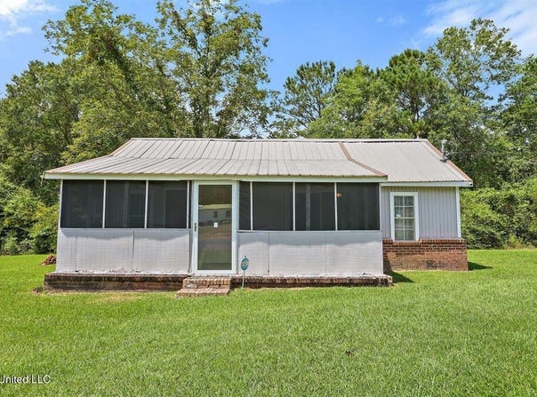 661 Zion Hill Road, Mendenhall, MS 39114