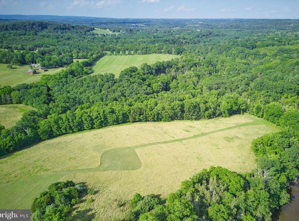 118 HOLLOW HORN ROAD, OTTSVILLE, PA 18942