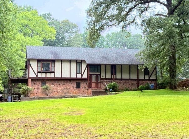 9902 Vaughan Rd, North Dinwiddie, VA 23805