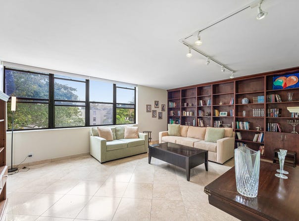 20200 W Country Club Drive, Aventura, FL 33180