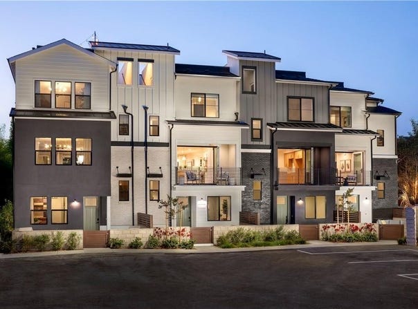 19070 Holly Ln., Huntington Beach, CA 92648