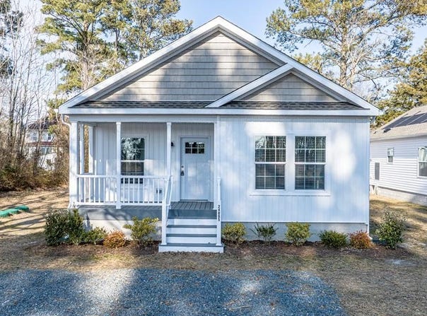 24095 WILLIS ST, PARKSLEY, VA 23421