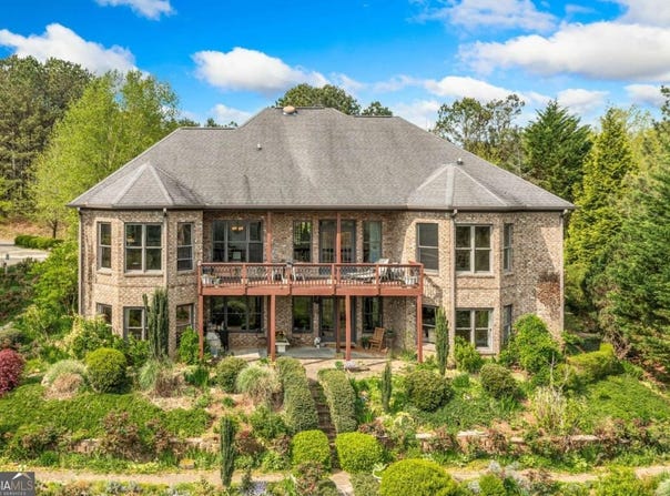 100 Fox Paw Leaf, Ellijay, GA 30536