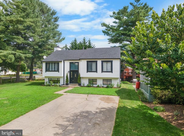 30 PAVILION DRIVE, GAITHERSBURG, MD 20878