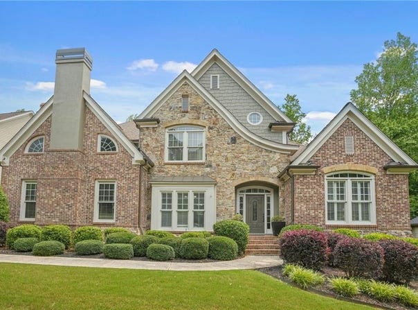 702 Crescent Circle, Canton, GA 30115