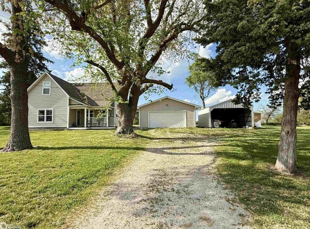 1039 Highway G76, Knoxville, IA 50138