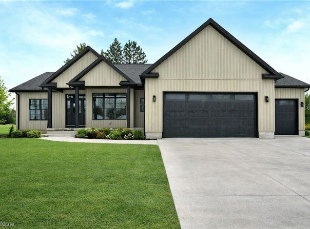 248 Robbies Run, Cortland, OH 44410