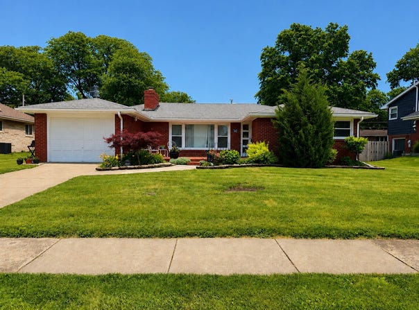 1812 Ave E, Sterling, IL 61081