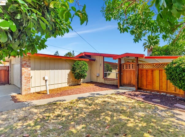 27624 Orlando Ave, Hayward, CA 94545