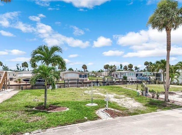 17841 Peppard, FORT MYERS BEACH, FL 33931