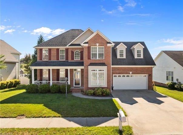 2537 Brook Stone Drive, Clemmons, NC 27012
