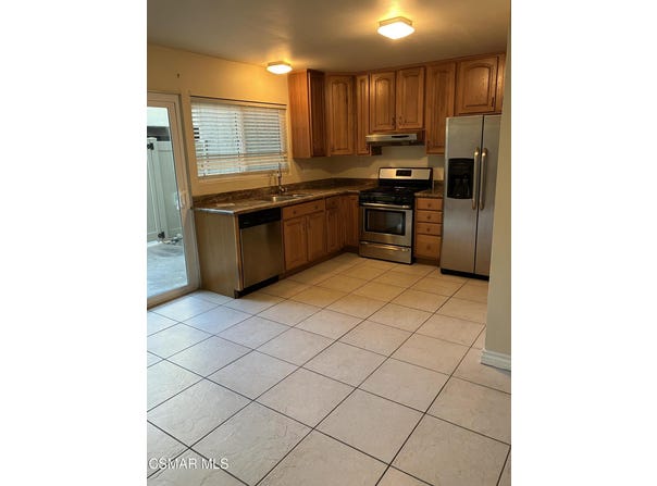 463 Serento Circle, Thousand Oaks, CA 91360