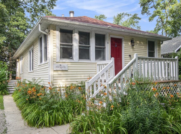 18 N Taylor Street, New Buffalo, MI 49117