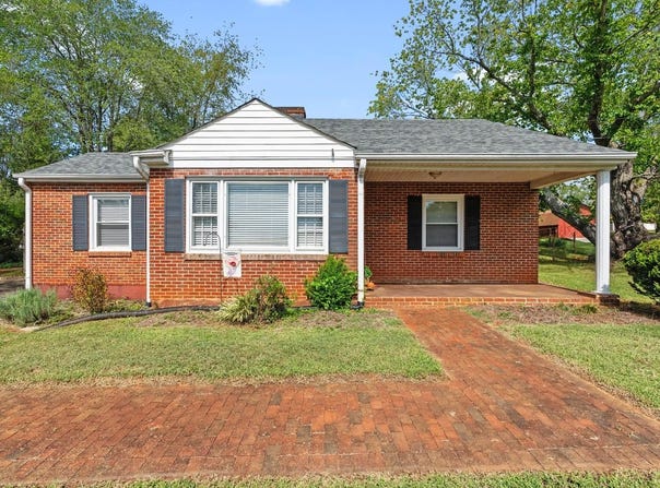 144 Maple Lane, Amherst, VA 24521