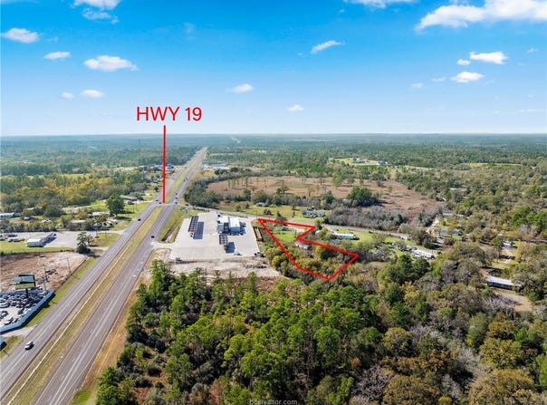 20 Wood Farm Road, Huntsville, TX 77320