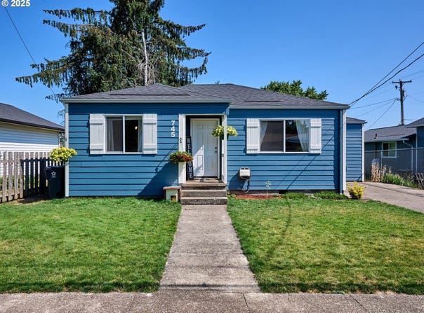 745 CHURCH ST, Aumsville, OR 97325