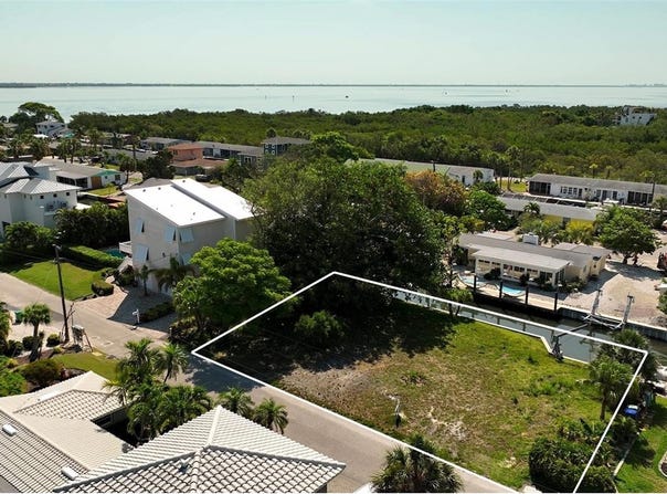 656 TARAWITT DRIVE, LONGBOAT KEY, FL 34228