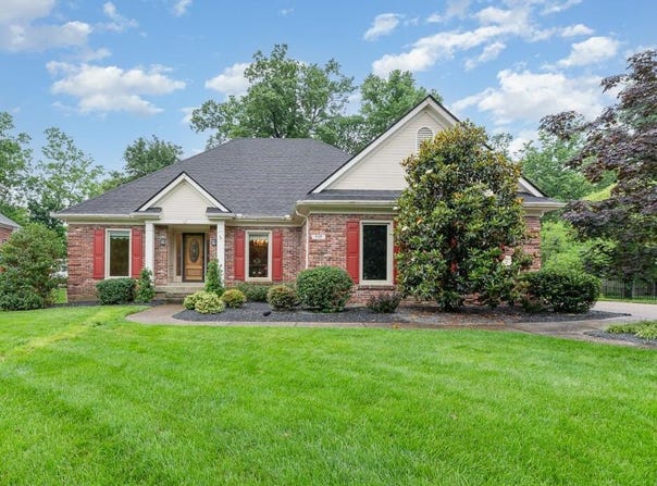 717 Winding Oaks Trail, Louisville, KY 40223