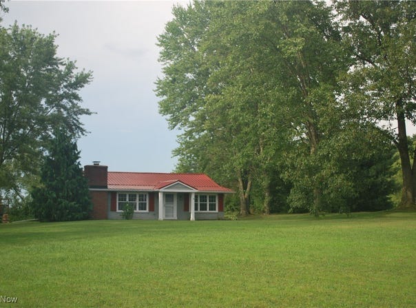 6773 Georgetown Road NE, East Canton, OH 44730