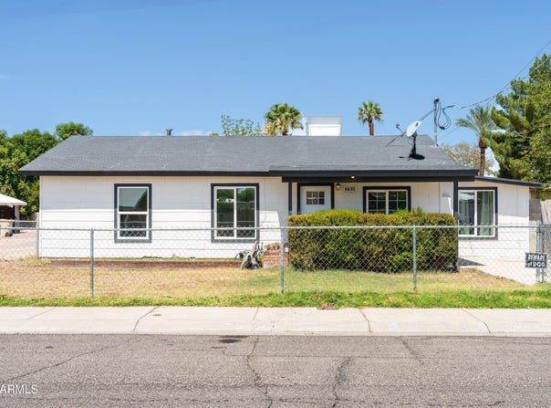 6632 N 59th Drive, Glendale, AZ 85301