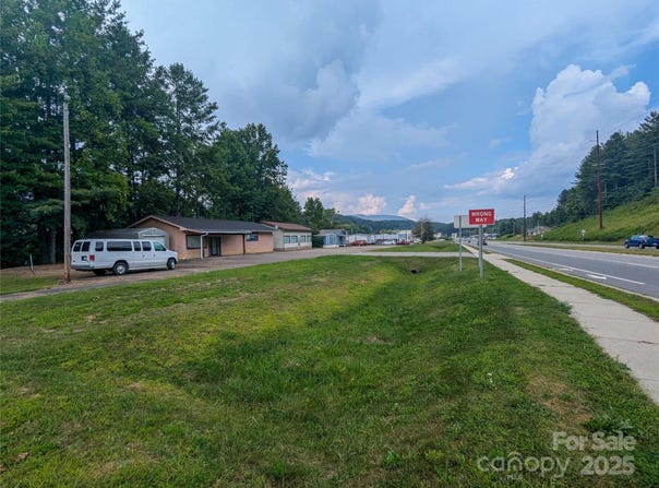 515 Hwy 19E Bypass, Burnsville, NC 28714
