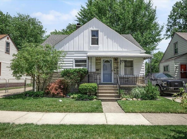 21896 Cyman Avenue, Warren, MI 48091