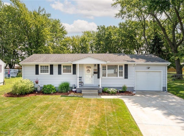 2801 Reeves Avenue, Lorain, OH 44052