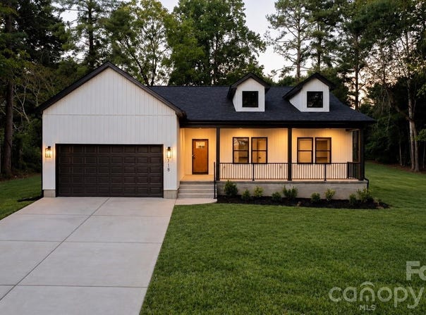718 W 1st Street, Newton, NC 28658