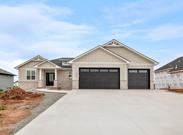 284 KERRIGAN Drive, WRIGHTSTOWN, WI 54180