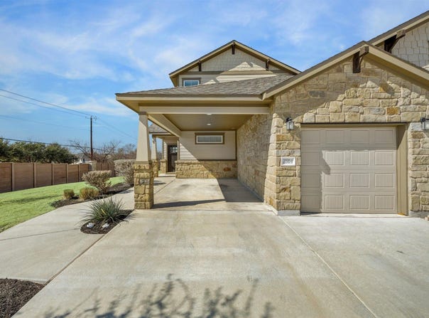 20500 Tractor Dr, Pflugerville, TX 78660