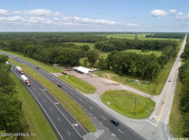 19510 NE HWY 301, Waldo, FL 32694