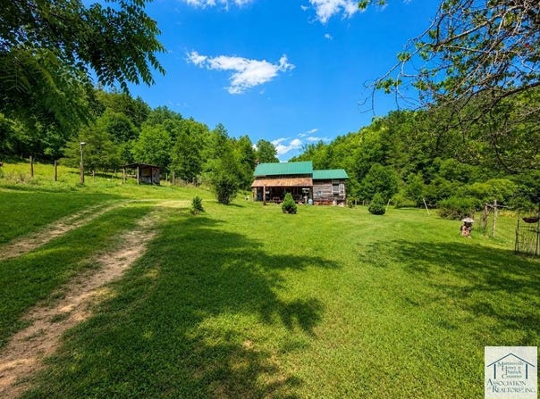 738 Johnson Hill Rd, Henry, VA 24102
