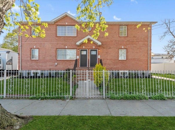 230-58 Lansing Ave, Springfield Gardens, NY 11413