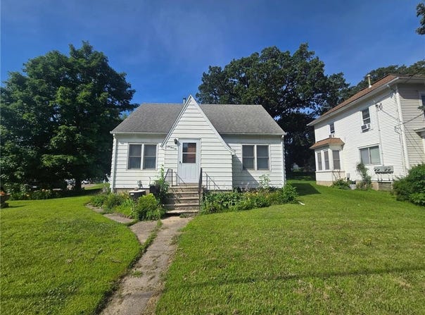 642 Marshall Street, Albert Lea, MN 56007