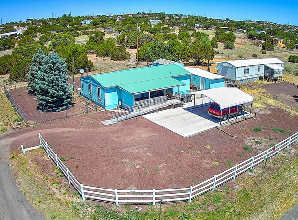 61 Evergreen Lane Lane, Concho, AZ 85924