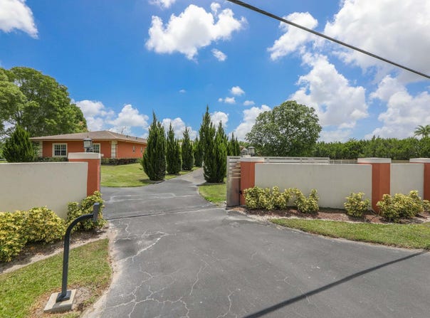 7600 NW 82nd Terrace, Parkland, FL 33067